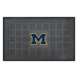 Michigan Wolverines --- Vinyl Medallion Door Mat