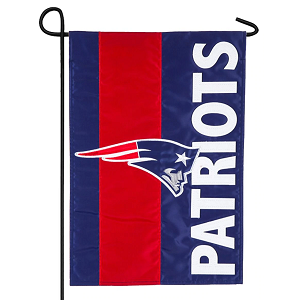 New England Patriots --- Embroidered Logo Applique Flag
